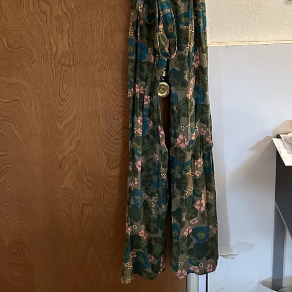 SO brand floral jumpsuit, size Medium, NWT - Picture 2 of 9